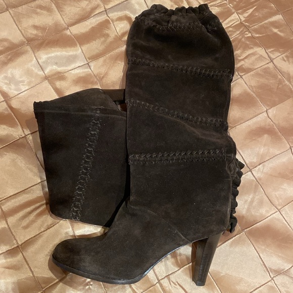 Coach fabulous brown suede heels boots, elegant style, size 7.5 - Picture 9 of 16